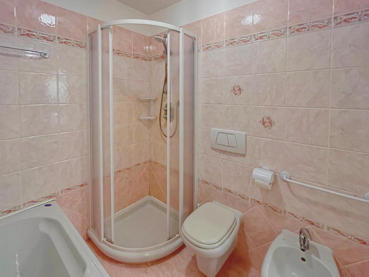 דירות ליביניו Casa Della Lepre מראה חיצוני תמונה